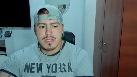Snapshot of baltazardupont chatting on 04/20/26, 09:56 Andres - online show from 04/20/26, 09:56