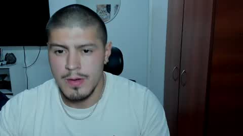 Snapshot of baltazardupont chatting on 05/30/26, 03:14 Andres - online show from 05/30/26, 03:14