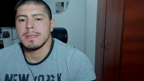 Snapshot of baltazardupont chatting on 06/04/26, 02:12 Andres - online show from 06/04/26, 02:12