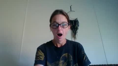 Snapshot of bamacpl80 chatting on 09/22/25, 04:53 bamacpl80 online show from 09/22/25, 04:53