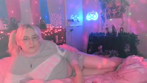 Bambi Sparkles TS online show from 02/19/25, 01:06