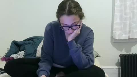 bambiboo8113 online show from 10/01/25, 07:47