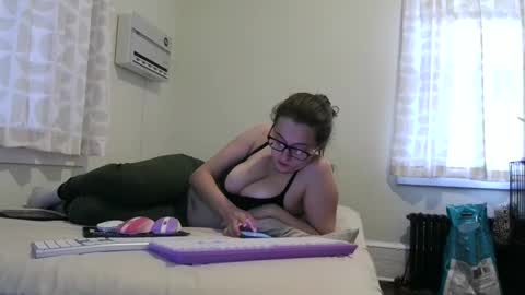 bambiboo8113 online show from 12/02/25, 07:09