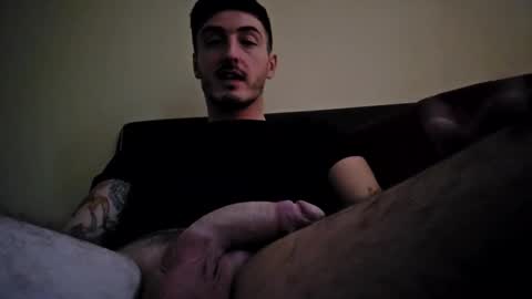 Snapshot of bambilegsorbust chatting on 02/16/25, 04:21 G online show from 02/16/25, 04:21