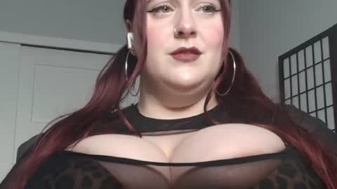 Snapshot of bambixxlynn chatting on 06/25/26, 10:58 bambixxlynn online show from 06/25/26, 10:58