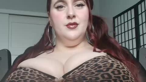 Snapshot of bambixxlynn chatting on 07/22/26, 11:07 bambixxlynn online show from 07/22/26, 11:07