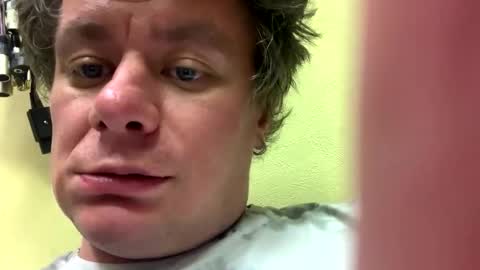 Snapshot of bambratishka chatting on 11/01/25, 05:59 bambratishka online show from 11/01/25, 05:59