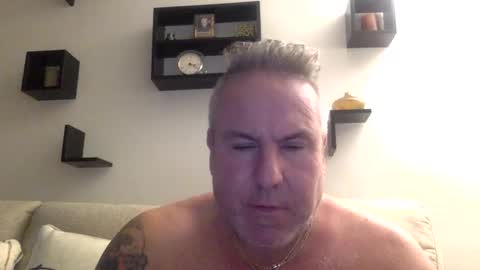 banana5289 online show from 12/04/24, 08:18