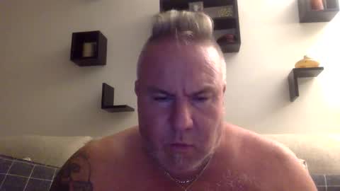 banana5289 online show from 10/14/25, 02:56