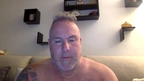 banana5289 online show from 05/20/26, 10:27