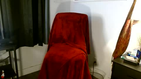 Snapshot of banananutzd chatting on 06/03/26, 06:27 trillion online show from 06/03/26, 06:27