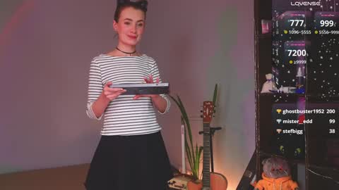 Ellen and  online show from 12/02/24, 05:59