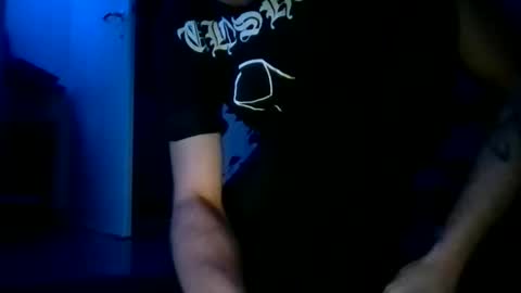 Snapshot of bangben22 chatting on 10/19/25, 12:00 bangben22 online show from 10/19/25, 12:00