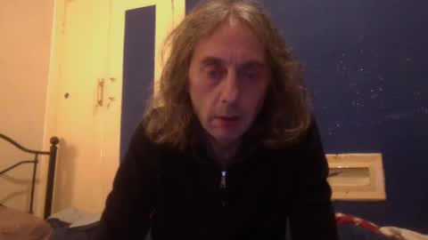 Snapshot of bangintoleather chatting on 12/11/24, 03:02 bangintoleather online show from 12/11/24, 03:02