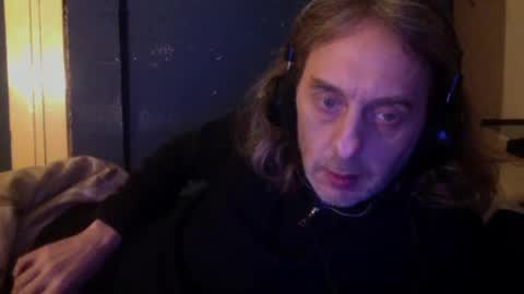 Snapshot of bangintoleather chatting on 01/13/25, 02:28 bangintoleather online show from 01/13/25, 02:28