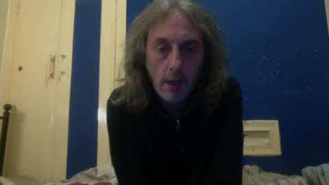 Snapshot of bangintoleather chatting on 02/13/25, 02:45 bangintoleather online show from 02/13/25, 02:45