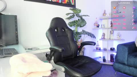 Gabi  online show from 12/23/24, 01:51