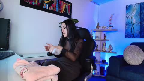 Gabi  online show from 01/07/25, 06:35