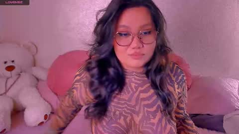 Snapshot of barbara_bb chatting on 09/15/25, 07:36 Barbie Kim online show from 09/15/25, 07:36