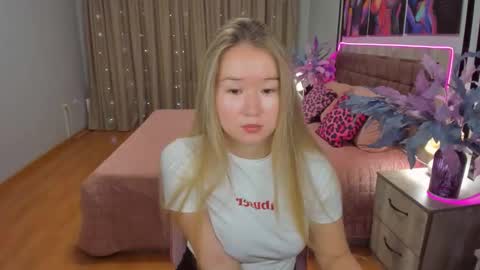 Snapshot of barbaramiles chatting on 11/07/25, 09:42 Barbara online show from 11/07/25, 09:42