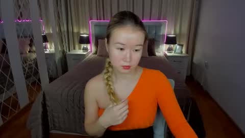 Snapshot of barbaramiles chatting on 11/27/25, 10:50 Barbara online show from 11/27/25, 10:50