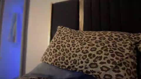 A I K O online show from 09/27/25, 08:41