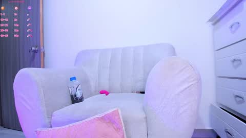 Snapshot of barbie_brunette3 chatting on 01/30/25, 03:11 independet model online show from 01/30/25, 03:11