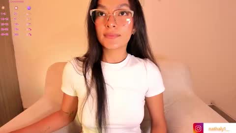 Snapshot of barbie_brunette3 chatting on 09/28/25, 12:16 independet model online show from 09/28/25, 12:16