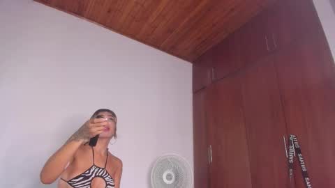 Snapshot of barbie_ds chatting on 10/04/25, 11:52 barbie_ds online show from 10/04/25, 11:52