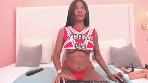 Nicolle  online show from 07/19/26, 03:10