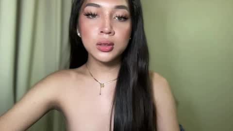 Snapshot of barbie_ford_ chatting on 02/05/25, 06:15 barbie_ford_ online show from 02/05/25, 06:15