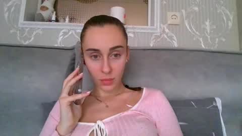 Kate online show from 03/08/25, 10:22