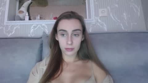 Snapshot of barbie_giirls_ chatting on 11/10/25, 10:25 Kate online show from 11/10/25, 10:25