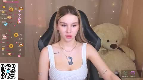 Snapshot of barbieee_doll chatting on 11/04/25, 11:20 Eva online show from 11/04/25, 11:20