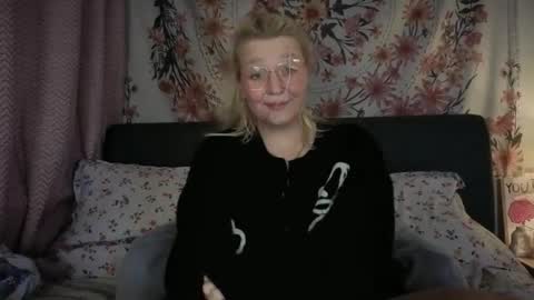 barbiegirl966 online show from 02/19/26, 09:11