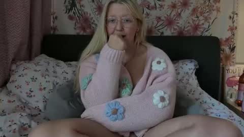 barbiegirl966 online show from 03/03/26, 09:59