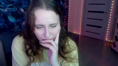 Snapshot of barbiepie chatting on 11/08/25, 03:56 barbiepie online show from 11/08/25, 03:56