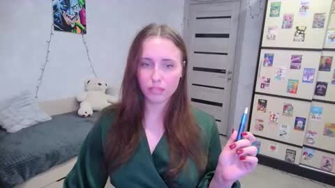 Snapshot of barbiepie chatting on 11/10/25, 05:45 barbiepie online show from 11/10/25, 05:45