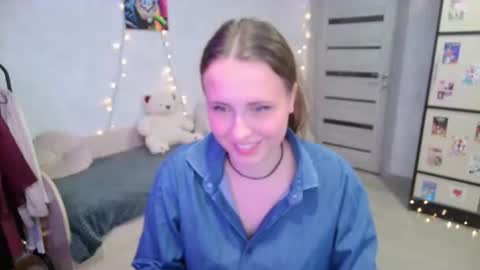 Snapshot of barbiepie chatting on 11/19/25, 06:13 barbiepie online show from 11/19/25, 06:13