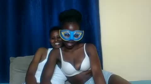 Snapshot of barbies_girles chatting on 09/20/25, 03:35 barbies_girles online show from 09/20/25, 03:35