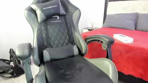 Snapshot of barbieteeen chatting on 11/07/25, 04:56 Barbie... online show from 11/07/25, 04:56