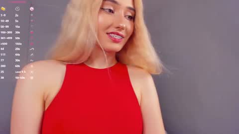 Mia online show from 06/15/26, 02:30
