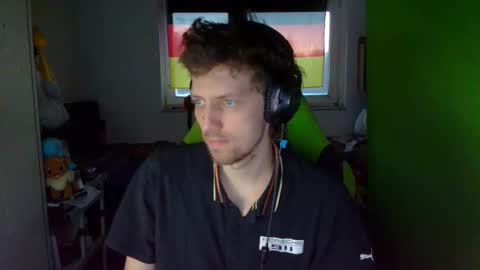 Snapshot of barca200 chatting on 09/30/25, 04:39 barca200 online show from 09/30/25, 04:39