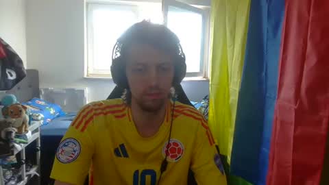 Snapshot of barca200 chatting on 06/18/26, 06:02 barca200 online show from 06/18/26, 06:02