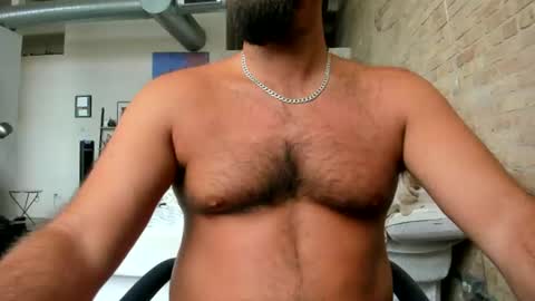 Snapshot of barebackheat chatting on 06/21/26, 01:35 Barebackheat online show from 06/21/26, 01:35