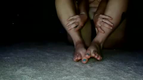 Snapshot of barefootbbyy chatting on 06/26/26, 01:21 Candi online show from 06/26/26, 01:21