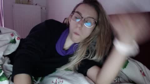 Lena online show from 02/05/26, 09:03