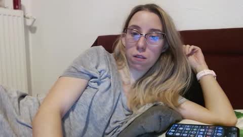 Lena online show from 02/14/26, 05:21