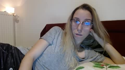 Lena online show from 02/15/26, 05:20
