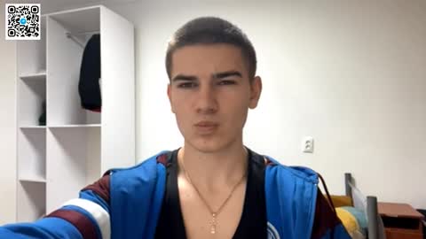 Snapshot of barepulse chatting on 12/02/25, 07:53 Eric online show from 12/02/25, 07:53